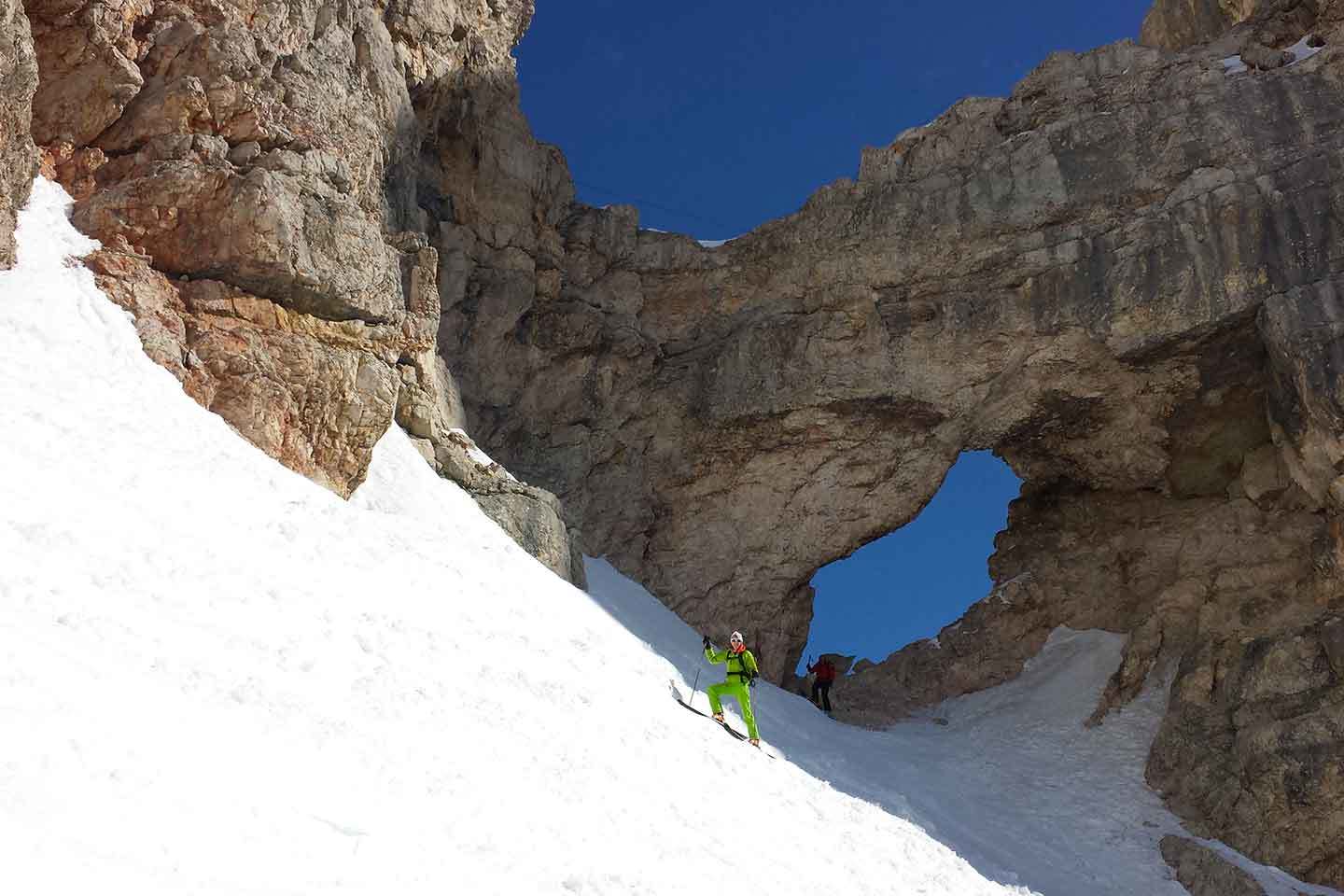 Ski Mountaineering to Tofana di Rozes and Bus de Tofana
