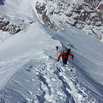 Sci Alpinismo alla Tofana di Rozes e Bus de Tofana