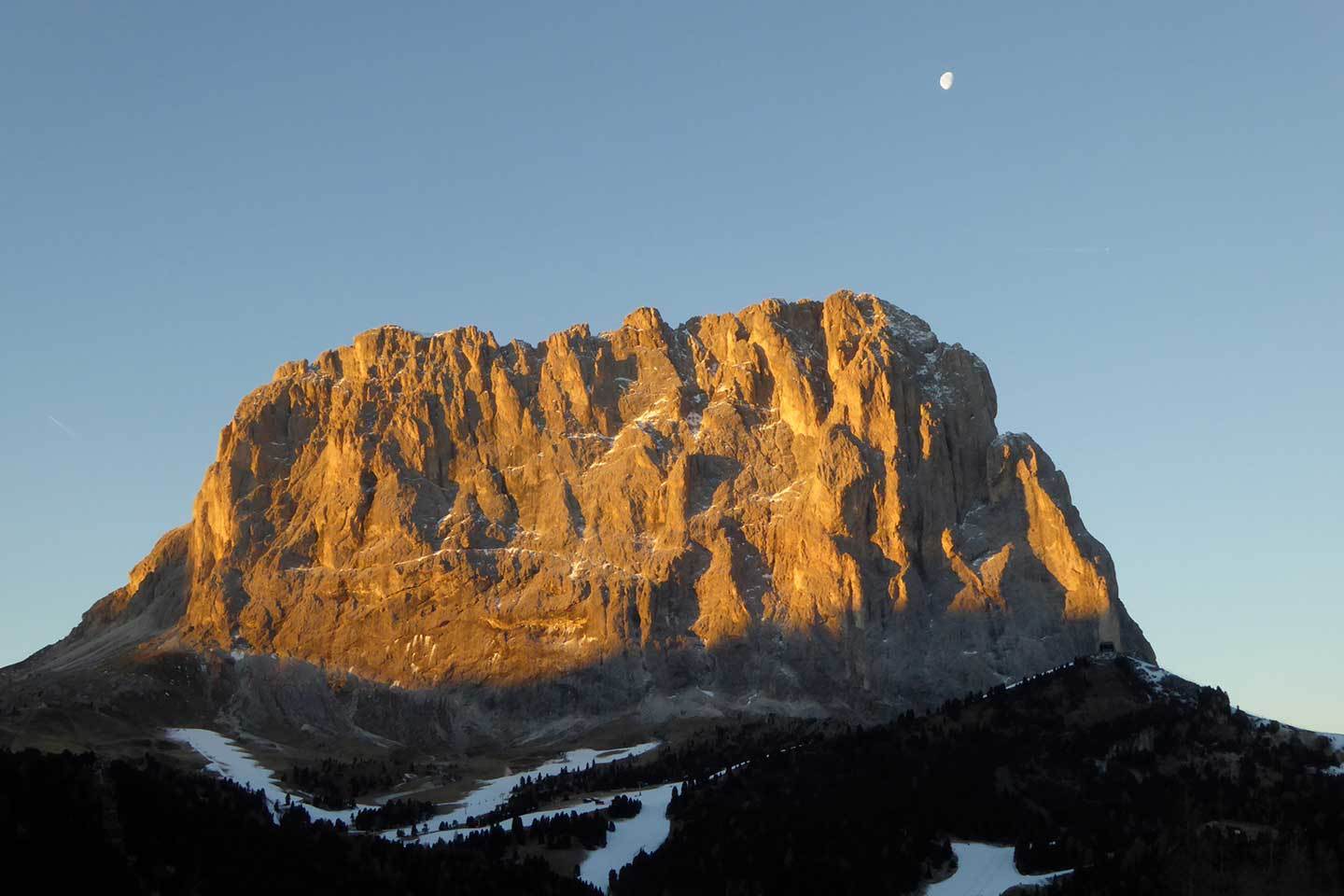 Mount Sassolungo Trekking Tour