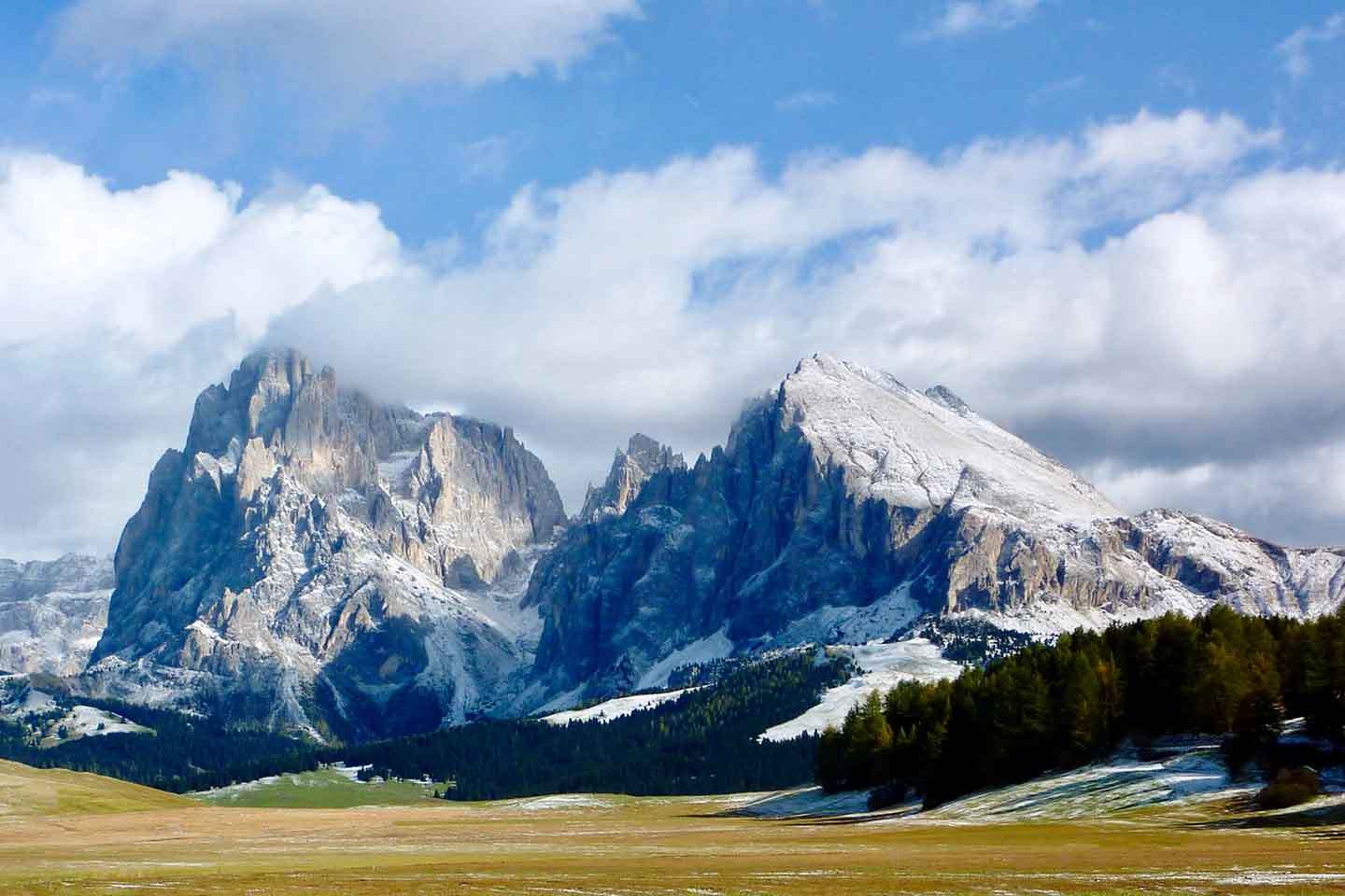 Traverse to Rifugio Sassopiatto from Col Rodella