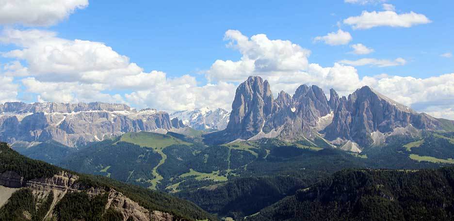 Traverse to Rifugio Sassopiatto from Col Rodella