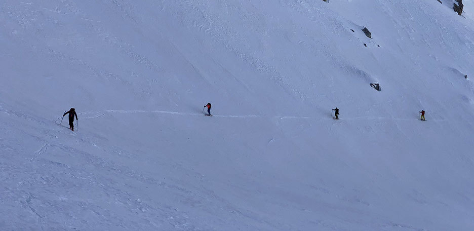 Sci Alpinismo in Valle d'Aosta alla Tête Entre Deux Sauts