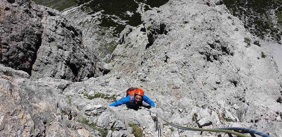 Arrampicata della Via Terzo Spigolo alla Tofana di Rozes