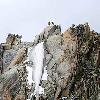 Aiguille de Toula, Salita Alpinistica