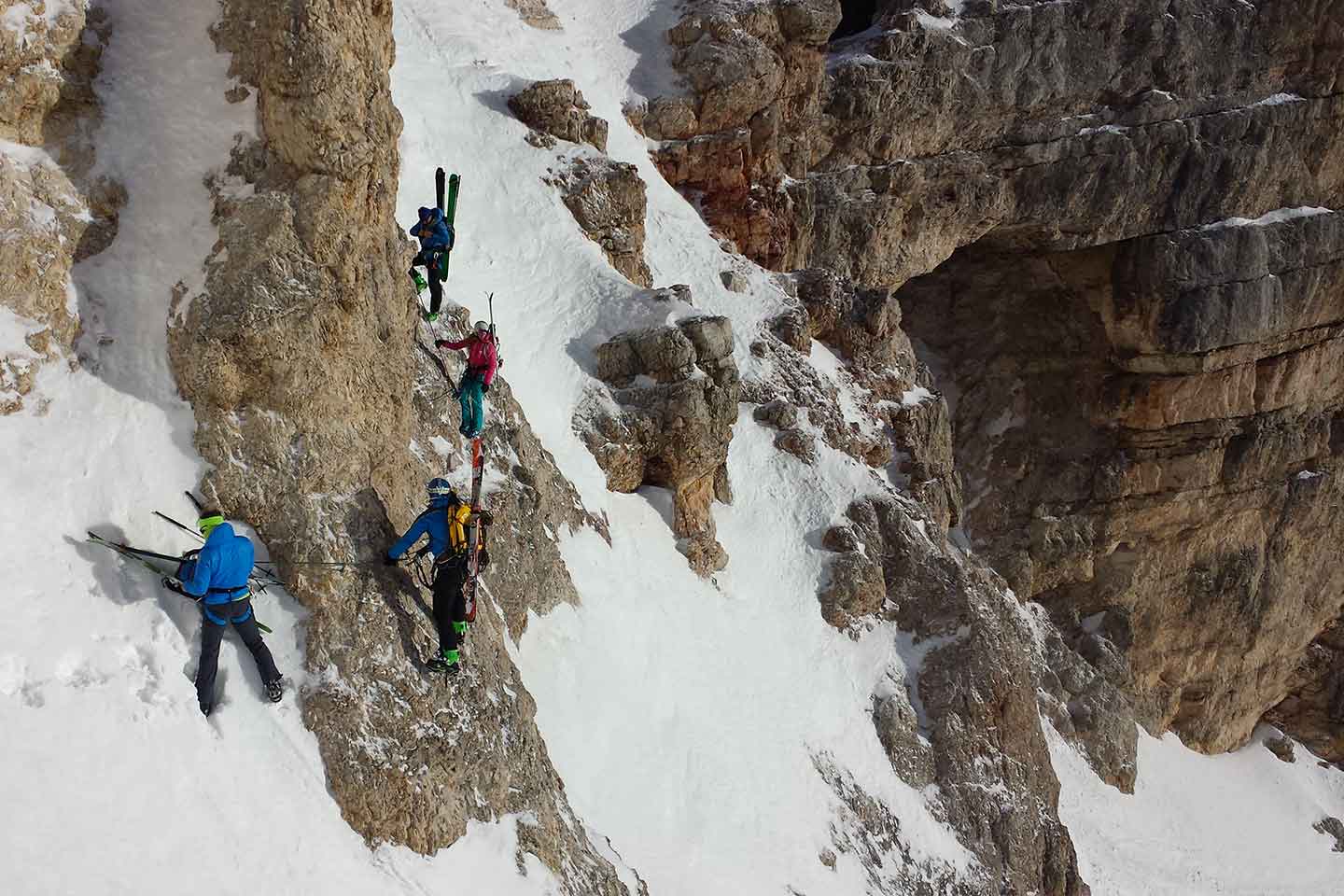 Off-piste Skiing and Via Ferrata to Vallon de Tofana