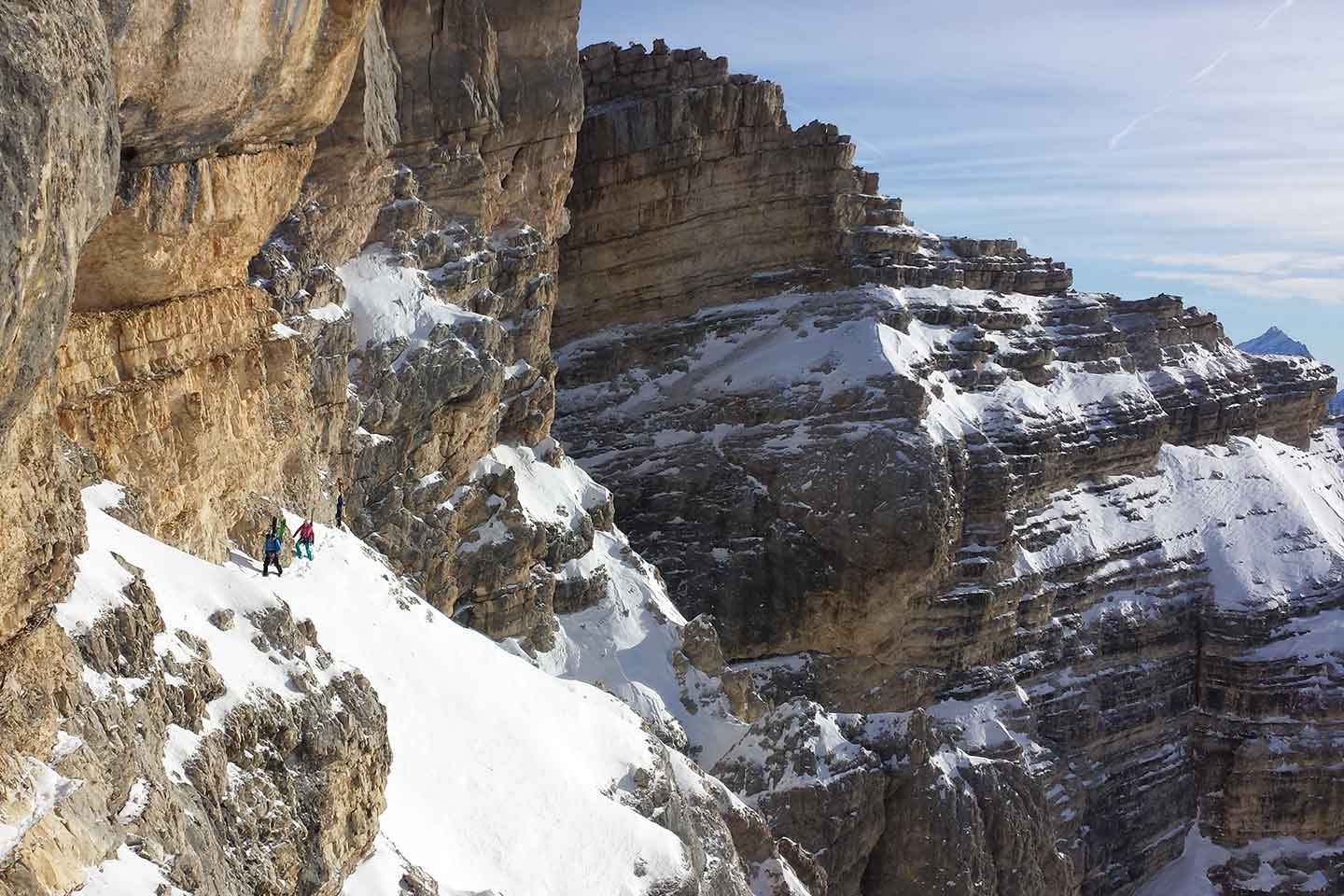 Off-piste Skiing and Via Ferrata to Vallon de Tofana