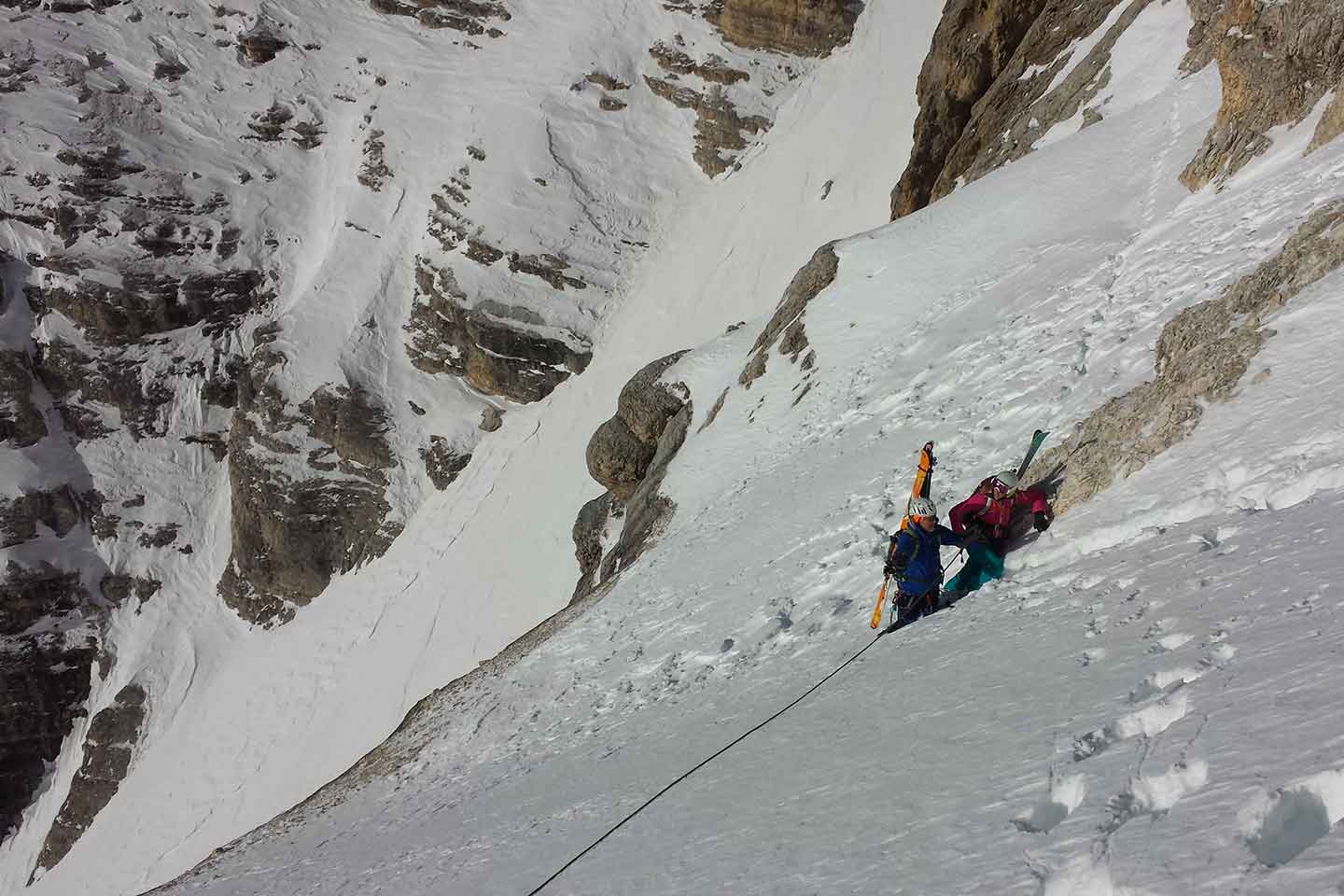 Off-piste Skiing and Via Ferrata to Vallon de Tofana