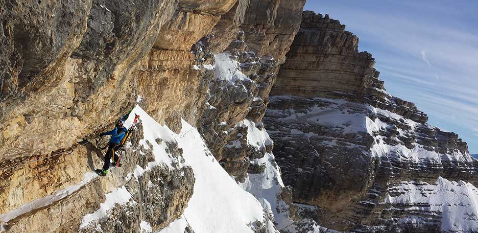 Off-piste Skiing and Via Ferrata to Vallon de Tofana