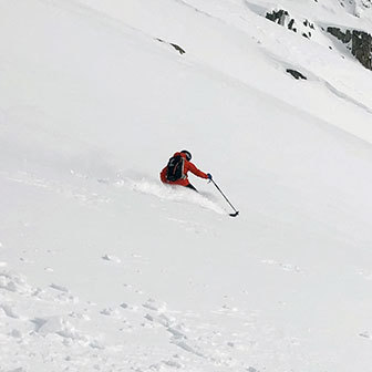 Steep Skiing in Monte Rosa, Freeride to Punta Vittoria