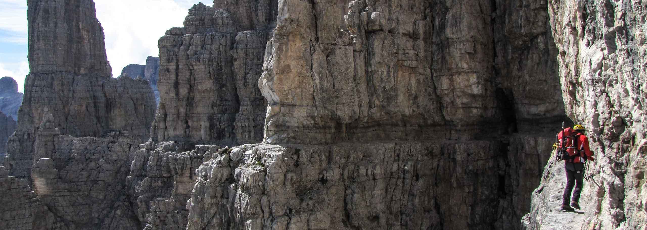 Via Ferrata nelle Dolomiti di Brenta con Guida Alpina