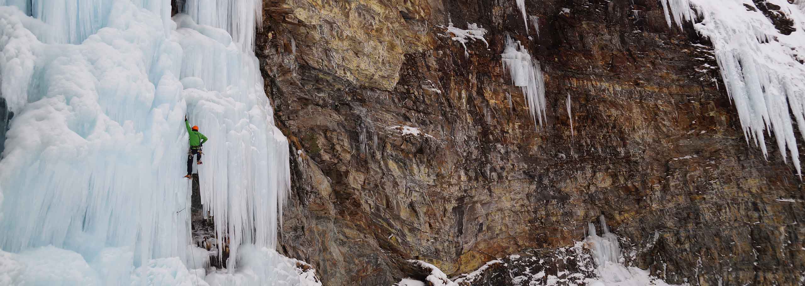 Arrampicata su Ghiaccio a Cortina d'Ampezzo, Corso Cascate di Ghiaccio