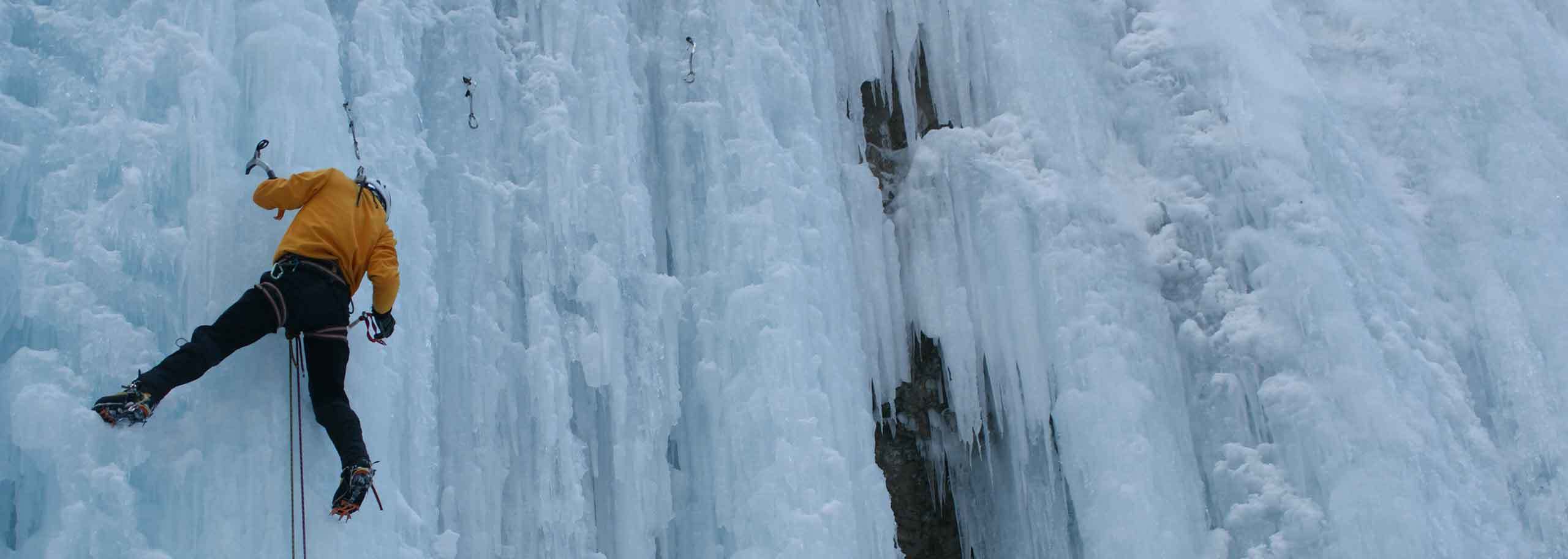 Arrampicata su Ghiaccio nel Parco Nazionale dello Stelvio e in Val Venosta